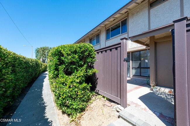 Building Photo - 28955 Oakpath Dr