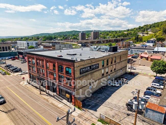 Building Photo - 1831 W Michigan St