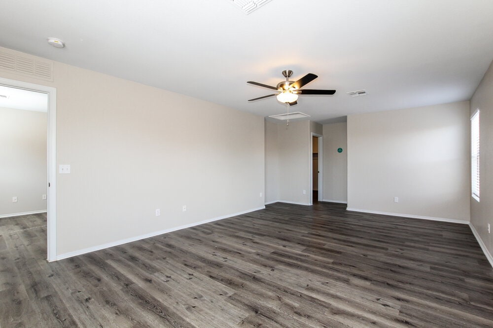 Building Photo - 17037 W Marshall Ln