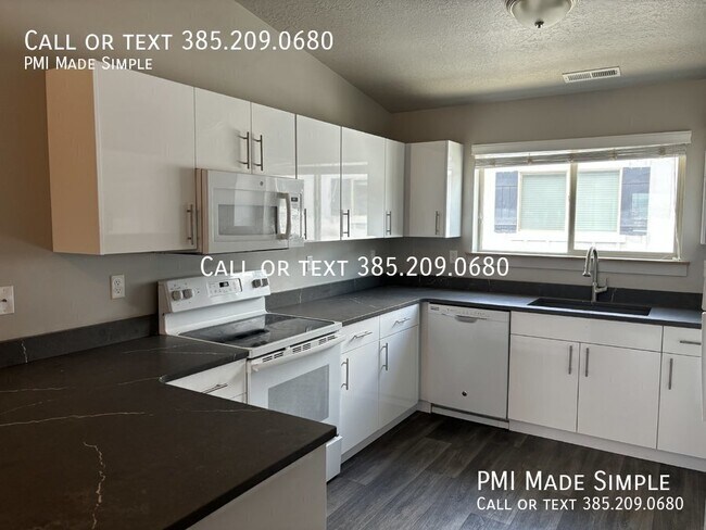 Primary Photo - 1700 Sandhill Rd