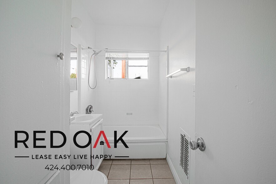 Building Photo - 1817 4th St