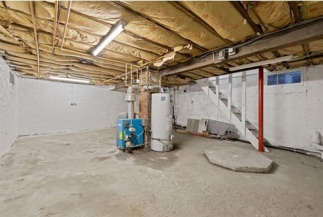 Building Photo - 28 Conklin Ave
