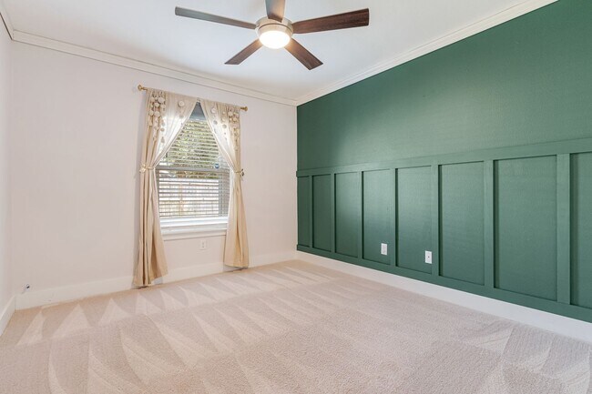 Building Photo - Beautifully Updated Home in Navarre!
