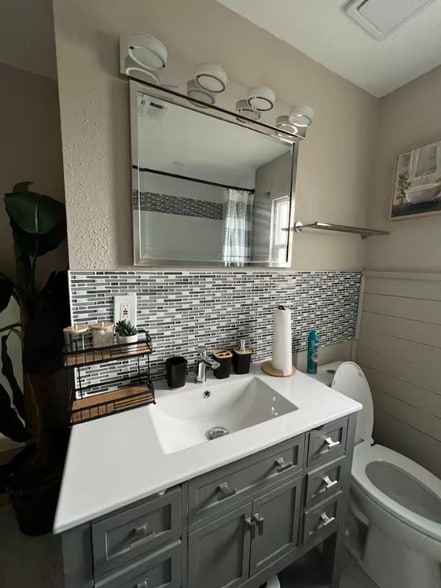 Building Photo - 4332 Key Largo Dr