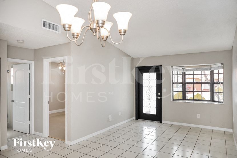 Building Photo - 8806 NW 114th Terrace