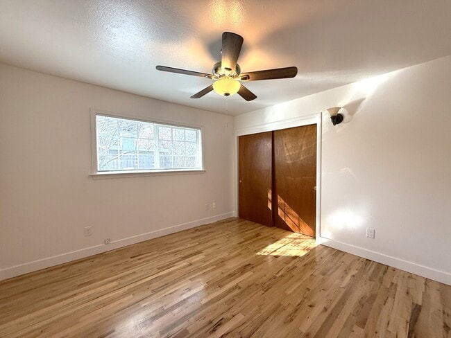 Building Photo - 5 Montclair Dr