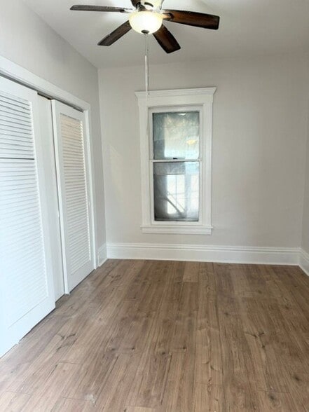 Building Photo - 21 N Locust St