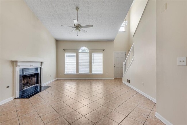 Building Photo - 3174 Benthollow Ln