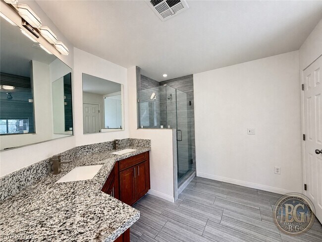 Building Photo - 764 Benedict Dr