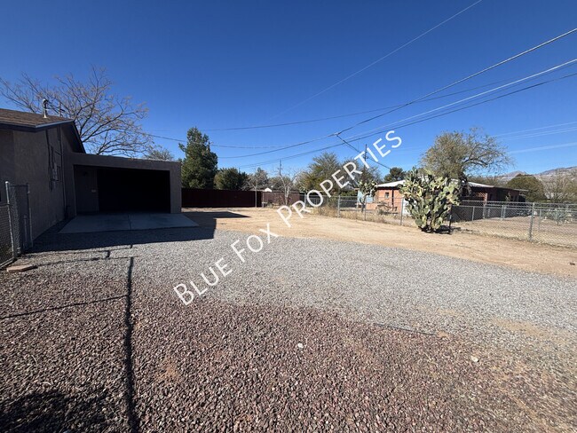 Building Photo - 5771 E Helen St