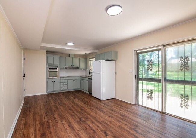 Building Photo - 6537 Court K