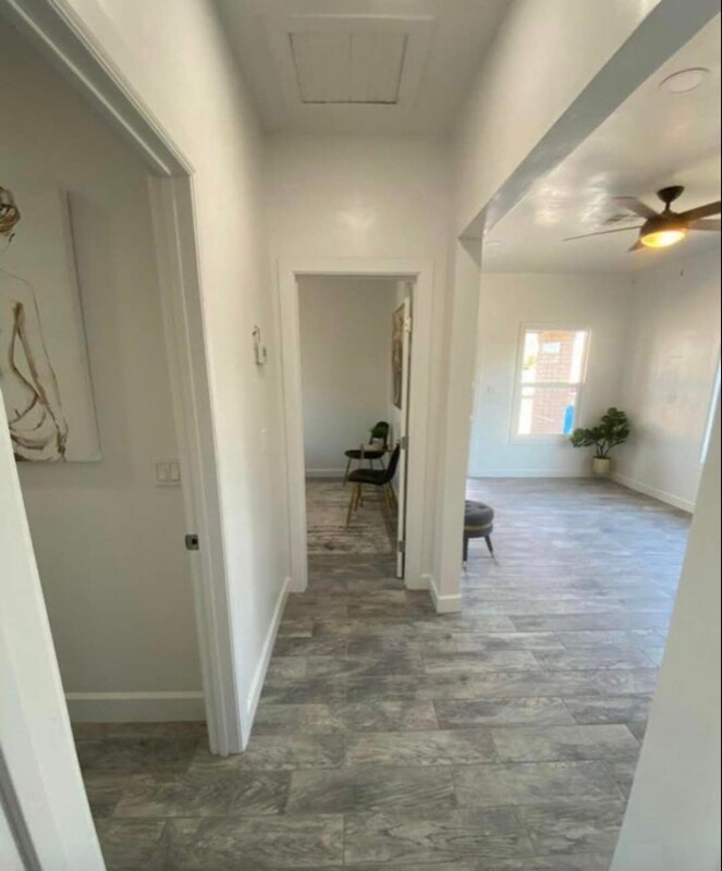 Building Photo - 1533 E Garfield St