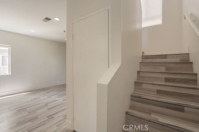 Building Photo - 260 Victoria St