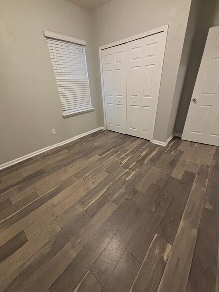 Building Photo - 2671 Golden Lake Loop
