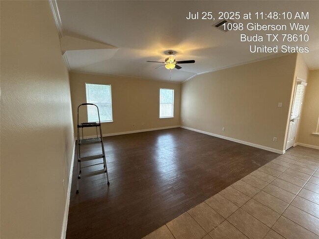 Building Photo - 1098 Giberson Way