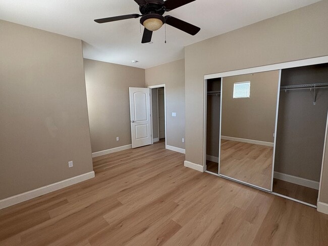Building Photo - 1/2 off ONE months rent special