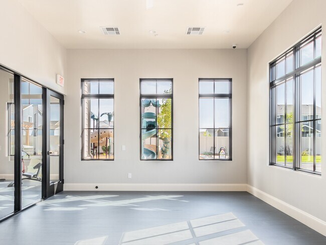 Building Photo - 9401 W Chino St