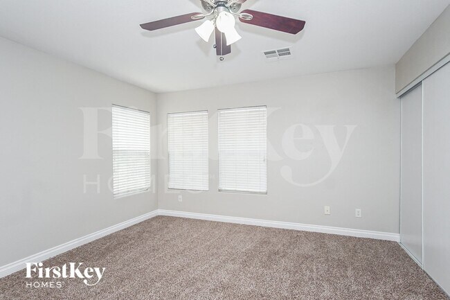 Building Photo - 4904 Naff Ridge Dr