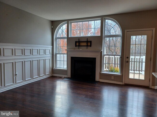 Building Photo - 197 Westbrook Dr