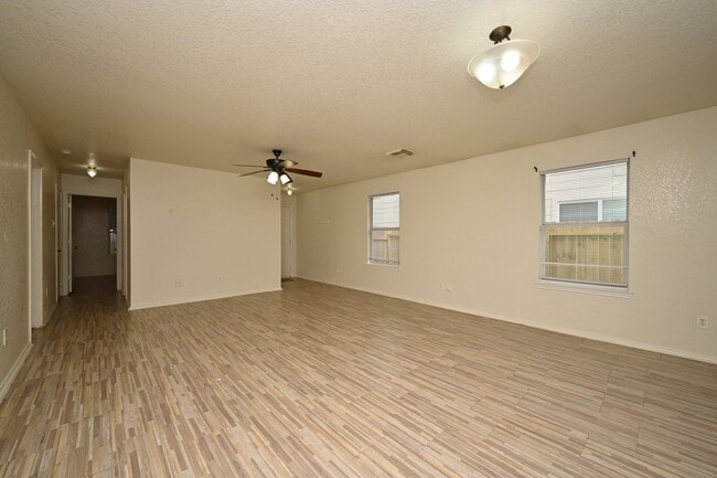 Building Photo - 12518 Sterlingstone Dr