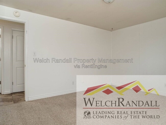 Building Photo - 868 W 4400 S