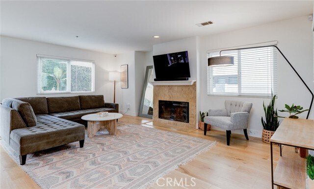 Building Photo - 1924 Ruhland Ave