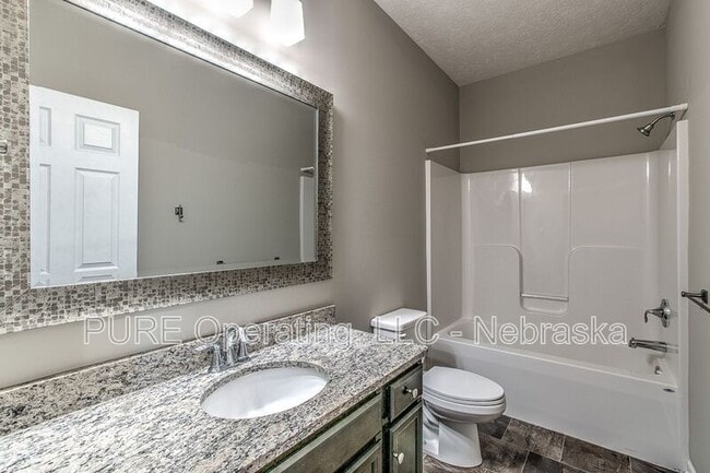 Building Photo - 16513 Heather St