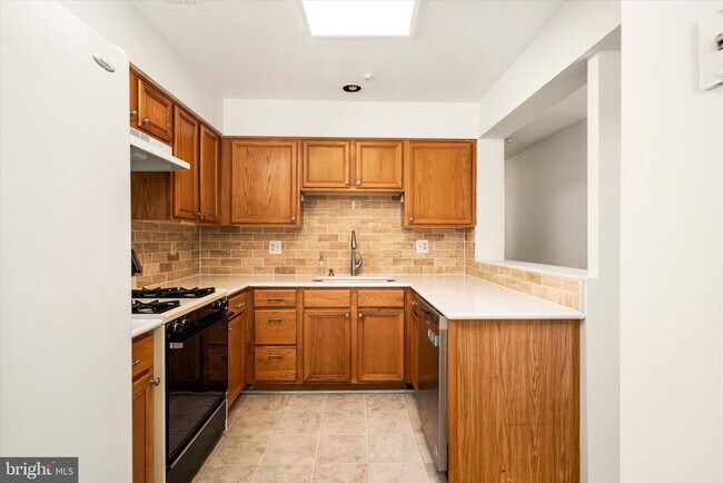 Building Photo - 623 Brickhouse Rd