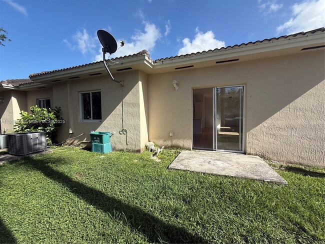 Building Photo - 13232 Old Biscayne Dr