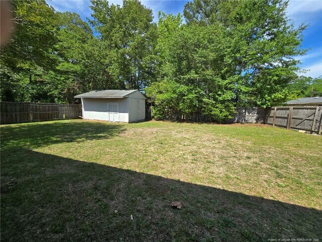 Building Photo - 5410 Laramie Ct
