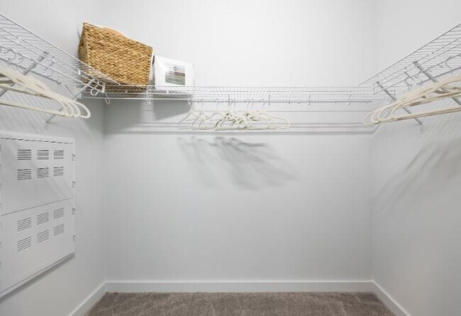 Building Photo - 750 Avondale Creek Dr.