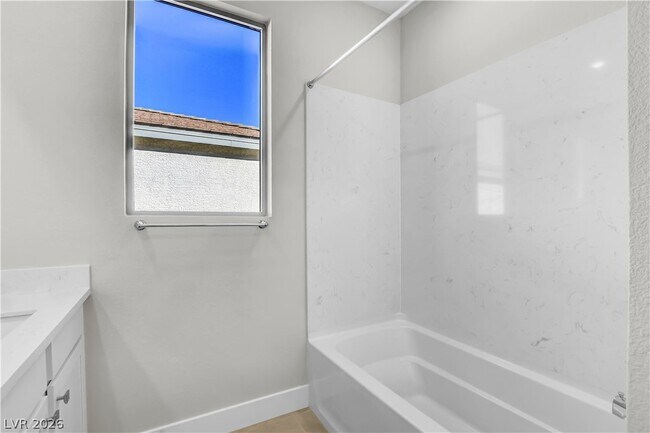 Building Photo - 6360 Pipers Brk Ln