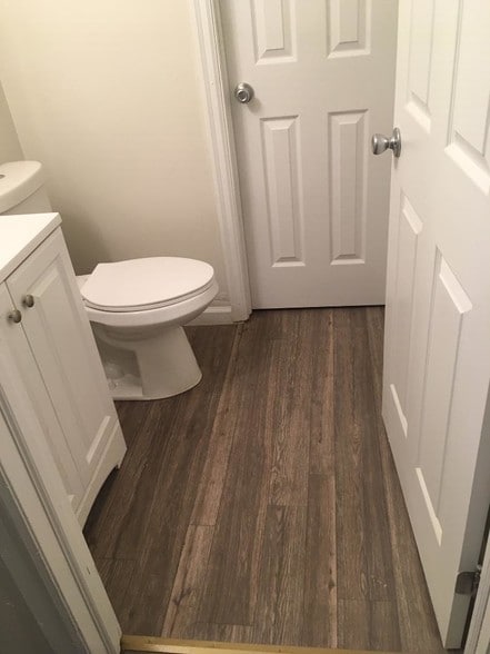 Building Photo - 245 Colonial Ave