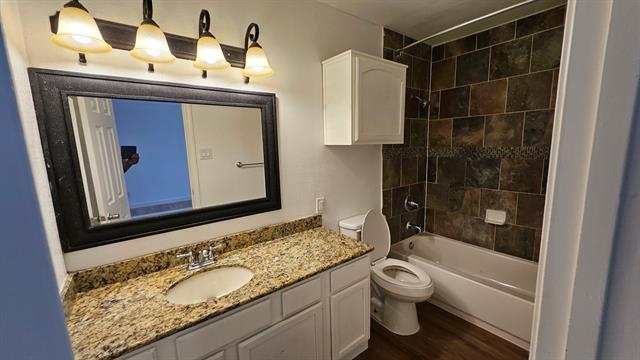 Building Photo - 3934 Brandon Park Dr