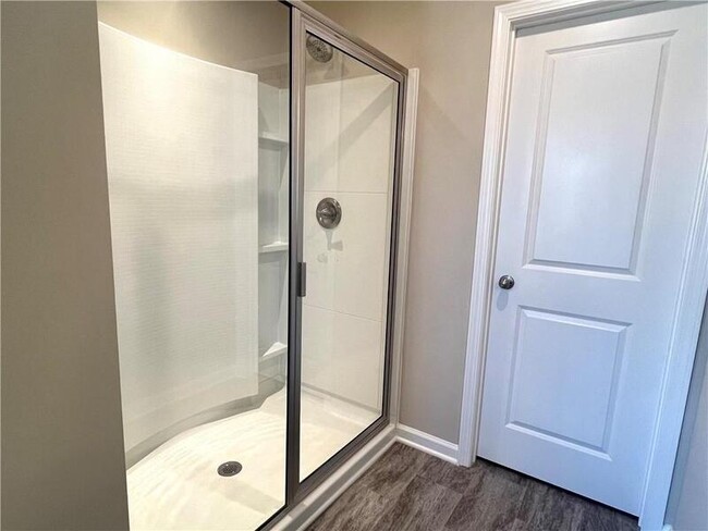 Building Photo - 110 Auburn Xing Wy