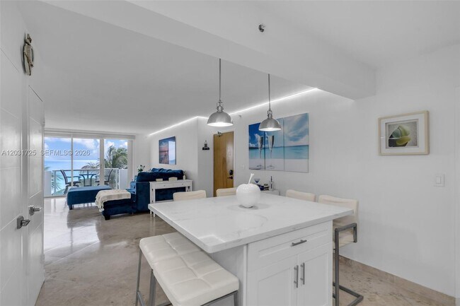 Building Photo - 9195 Collins Ave