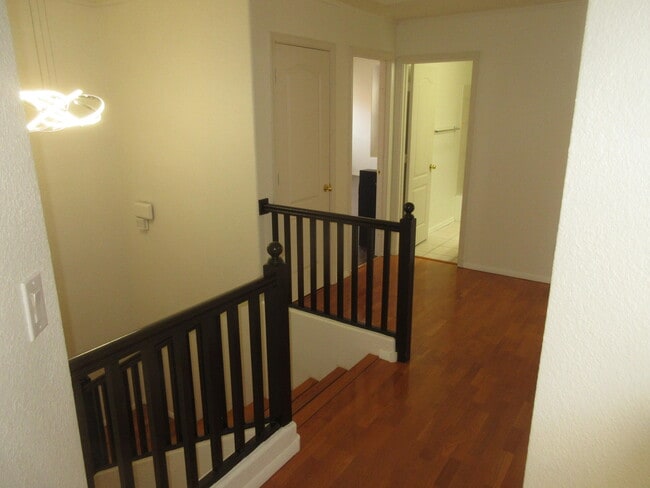 Building Photo - 7320 Desert Eagle Rd NE