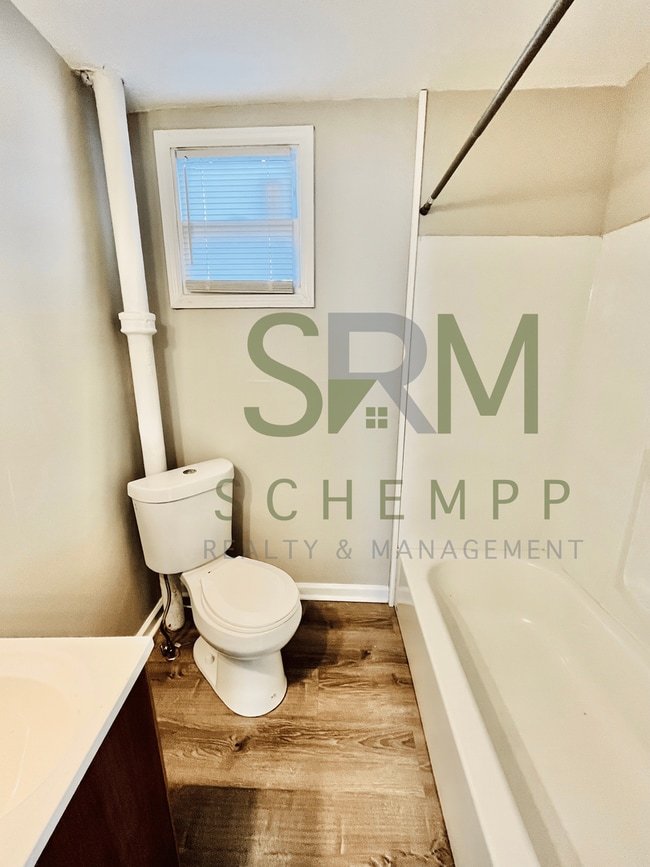 Building Photo - Remodeled 2 bedroom home w/bonus room- Section 8 accepted