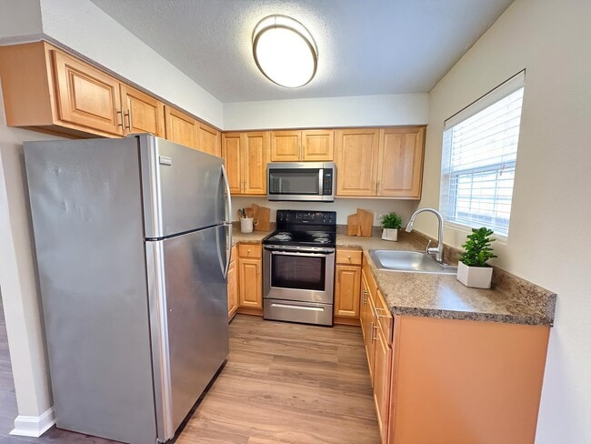 Building Photo - 431 Fair Rd