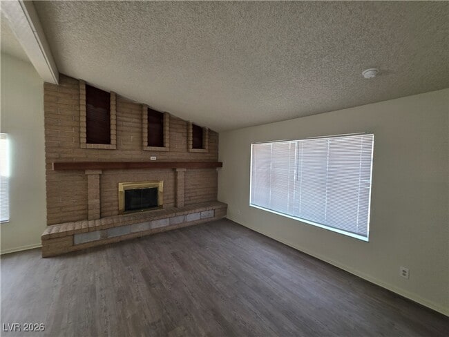 Building Photo - 3214 Anacapa Way