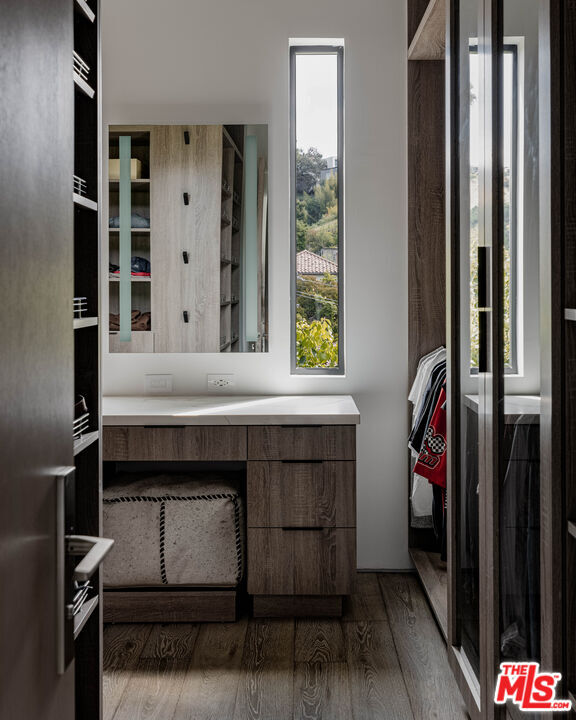 Building Photo - 2532 Canyon Oak Dr