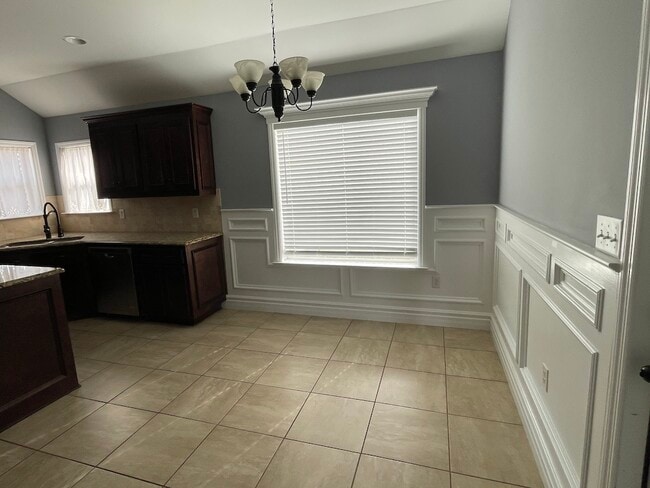 Building Photo - 3931 Karaline Cir