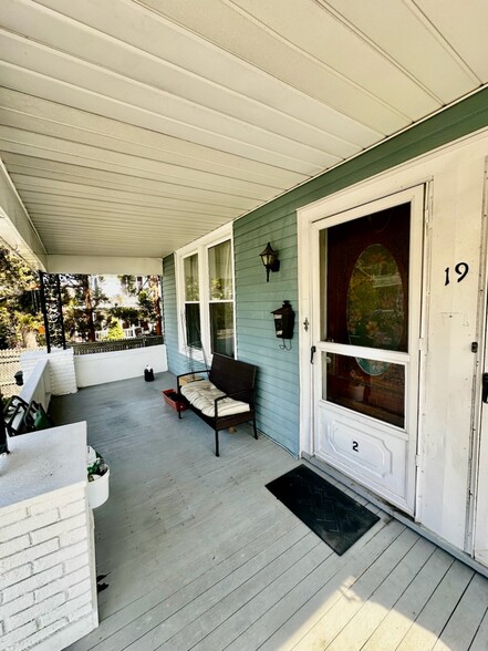 Building Photo - 19 S Midland Ave