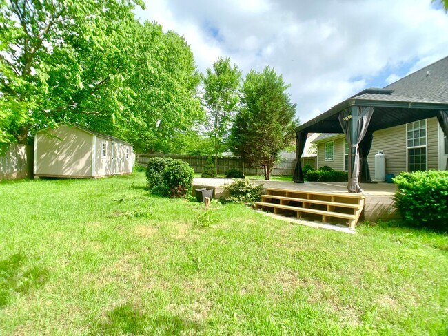Building Photo - 4069 Challis Dr