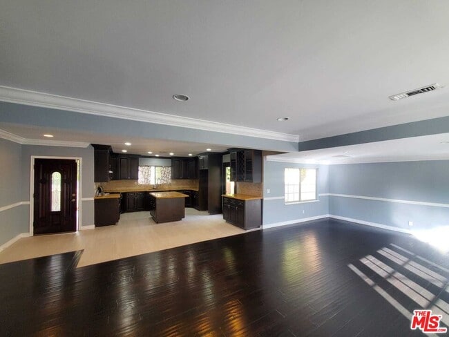 Building Photo - 19150 Topham St