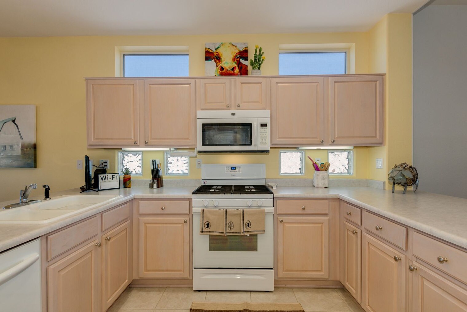 Building Photo - 15349 W Ganado Dr