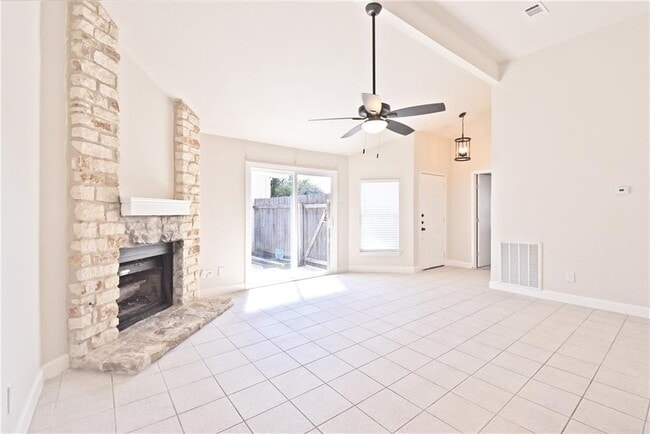 Building Photo - 16813 Whitebrush Loop