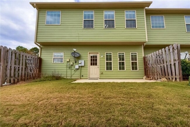 Building Photo - 2171 Waterford Park Dr