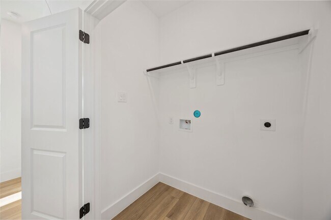 Building Photo - 1466 Ferguson Way