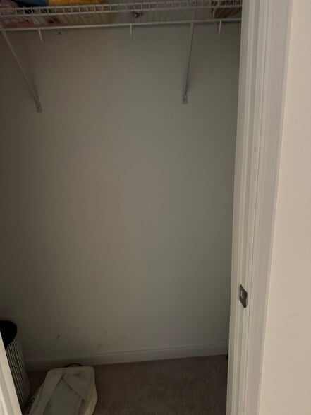 Building Photo - 11201 Benton Pointe Way